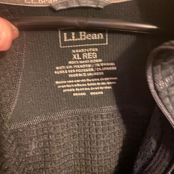 LL Bean men's Polartec "slightly fitted" 1/2 zip pullover- size XL (extra large) - Picture 4 of 9